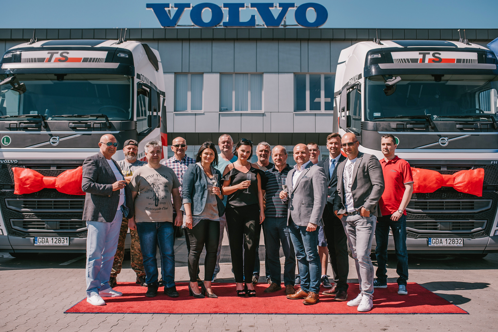 70 nowych ciągników VOLVO FH 500